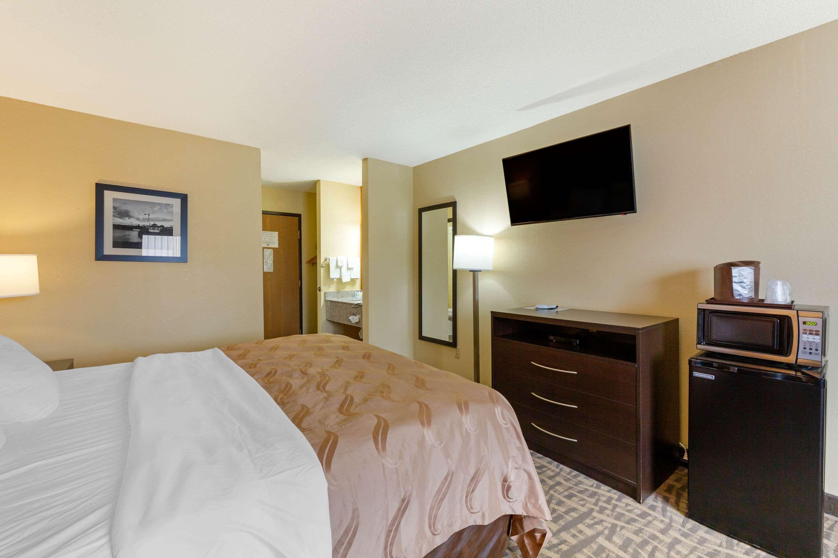 Quality Inn 2*